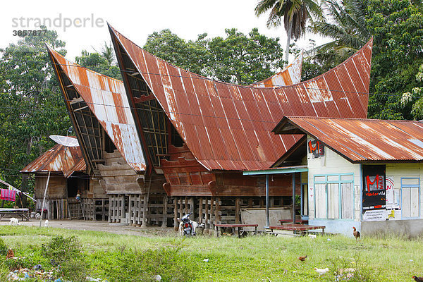 Batak Häuser  Insel Samosir  Tobasee  Batak Region  Sumatra  Indonesien  Asien