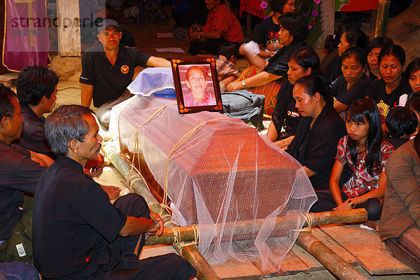 Beerdigungszeremonie  Toraja Kultur  Sulawesi  Indonesien  Asien
