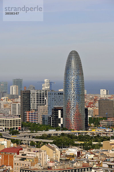 Blick auf Torre Agbar  PlaÁa de les Glories Catalanes  Barcelona  Katalonien  Spanien  Europa