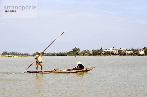 Boot auf dem Thu Bon Fluss  Hoi An  Quang Nam  Zentralvietnam  Vietnam  Südostasien  Asien