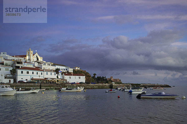 Stadtansicht  Ferragudo  Algarve  Portugal  Europa