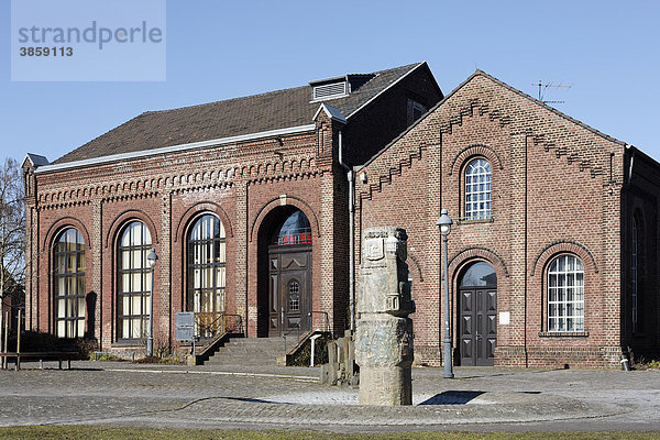 Ehemaliges Fabrikgebäude der Baumwollspinnerei Erckens  heute Stadtarchiv  Grevenbroich  Niederrhein  Nordrhein-Westfalen  Deutschland  Europa