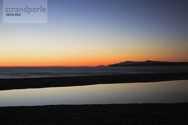 Sonnenuntergang am Strand von Is Arenas in Blickrichtung Capo Marinu  Provinz Arborea  Sardinien  Italien  Europa