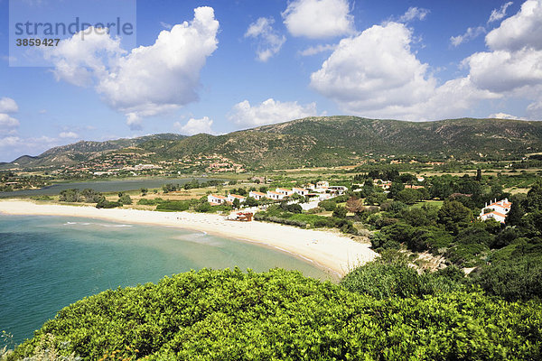Der Strand Spiaggia Sa Colonia an der Costa del Sud in der Nähe von Torre di Chia  Provinz Sulcis  Sardinien  Italien  Europa
