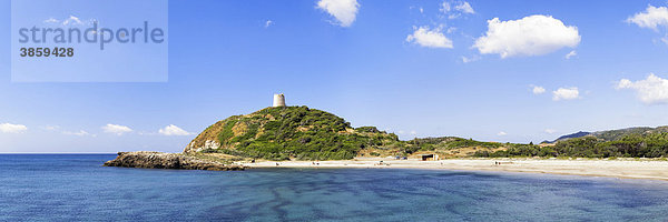 Sandbucht Torre die Chia mit gleichnamigem Sarazenerturm an der Costa del Sud  Provinz Sulcis  Sardinien  Italien  Europa