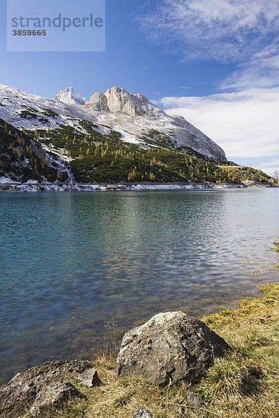Fedaiasee und Marmolada  Dolomiten  Trentino-Südtirol  Italien  Europa