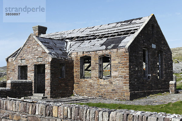 Ruine vom Film-Schulhaus aus Ryan's Daughter  Dunquin  Dingle Halbinsel  County Kerry  Irland  Britische Inseln  Europa