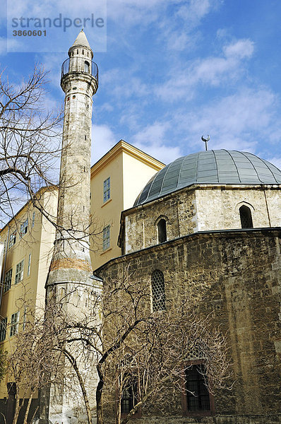 Moschee des Pascha Jakowali Hassan aus der Zeit der Türken und einziges Minarett Ungarns  Pecs  PÈcs  Europäische Kulturhauptstadt 2010  Ungarn  Südungarn  Europa