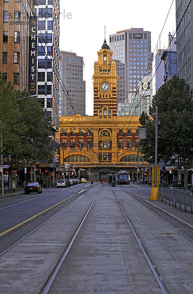 Flinders Street Station  Uhrturm  Melbourne  Australien