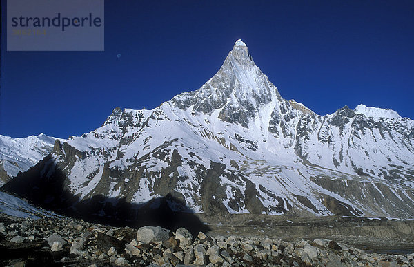 Schivling  Götterthron Shivas  6543 m  Garhwal Himalaya  Uttarakhand  Nordindien  Asien