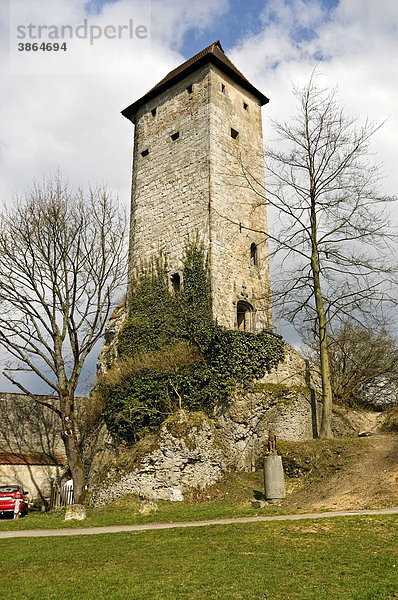 am  an  Architektur  außen  Außenaufnahme  aussen  Aussenansicht  Aussenansichten  Aussenaufnahme  Aussenaufnahmen  Bastion  Bastionen  Bauwerk  Bauwerke  bayerisch  bayerische  bayerischer  bayerisches  Bayern  bayrisch  bayrische  bayrischer  bayrisches  Befestigungsanlage  Befestigungsanlagen  bei  Bergfried  BRD  Bundesrepublik  Burg  Burgen  der  deutsch  deutsche  deutscher  deutsches  Deutschland  draußen  draussen  europäisch  europäische  europäischer  europäisches  Europa  europaeisch  europaeische  europaeischer  europaeisches  Festung  Festungen  fränkisch  fränkische  fränkischer  fränkisches  fraenkisch  fraenkische  fraenkischer  fraenkisches  Franken  Gebäude  Gebaeude  menschenleer  Mittelfranken  Neuhaus  niemand  Pegnitz  Süddeutschland  Sueddeutschland  Türme  Tag  Tage  Tageslicht  tagsüber  tagsueber  Tuerme  Turm  Veldenstein  Wachtürme  Wachtuerme  Wachturm  Wehranlage  Wehranlagen