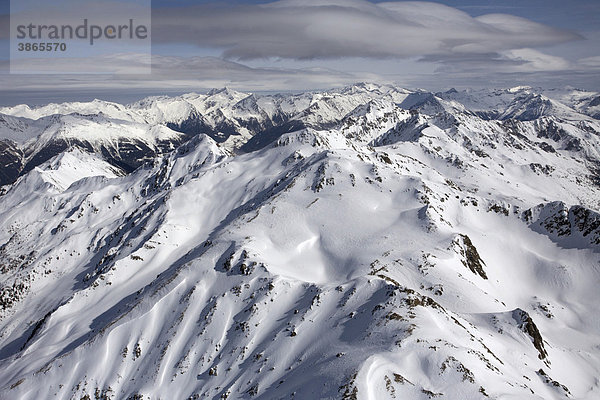 Österreich  Überblick  Übersicht  österreichisch  österreichische  österreichischer  österreichisches  am  außen  Außenaufnahme  Ausblick  aussen  Aussenaufnahme  Aussenaufnahmen  Aussicht  Aussichten  bei  Berg  Berge  Berggruppe  Berggruppen  bergig  bergige  bergiger  bergiges  Bergkette  Bergketten  Berglandschaft  Berglandschaften  Bergmassiv  Bergmassive  Blick  draußen  draussen  europäisch  europäische  europäischer  europäisches  Europa  europaeisch  europaeische  europaeischer  europaeisches  Gebirge  Gebirgskette  Gebirgsketten  Gipfel  Kärnten  Kaernten  Kreuzeckgruppe  Landschaft  Landschaften  Luftaufnahme  Luftaufnahmen  Luftbild  Luftbilder  Luftfoto  Luftfotos  Luftphoto  Luftphotos  menschenleer  Natur  niemand  Oesterreich  oesterreichisch  oesterreichische  oesterreichischer  oesterreichisches  Schnee  schneebedeckt  schneebedeckte  schneebedeckter  schneebedecktes  Spitze  Spitzen  Tag  Tage  Tageslicht  tagsüber  tagsueber  Ueberblick  Uebersicht  verschneit  verschneite  verschneiter  verschneites  Winter  winterlich  winterliche  winterlicher  winterliches