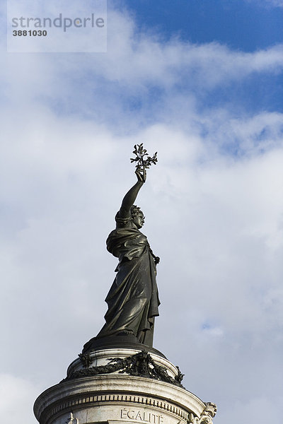 Statue der Republik  Place de la Republique  Paris  Frankreich