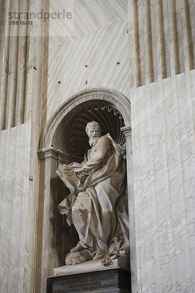 Statue des heiligen Hieronymus Emiliani  Petersdom  Vatikanstadt  Rom  Italien