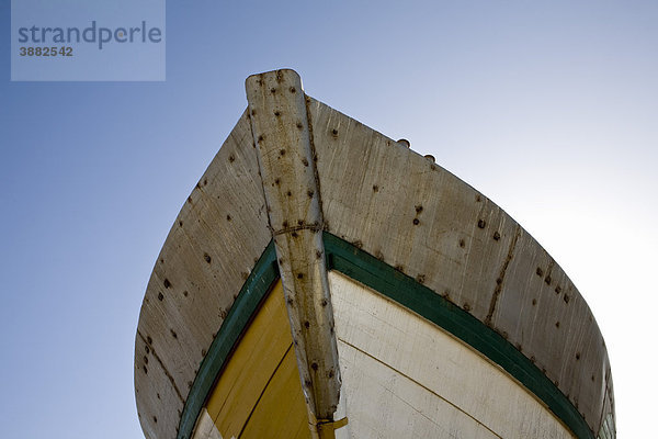 Boot im Trockendock  Tiefblick