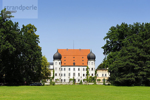 Schloss Maxlrain bei Tuntenhausen  Oberbayern  Bayern  Deutschland  Europa