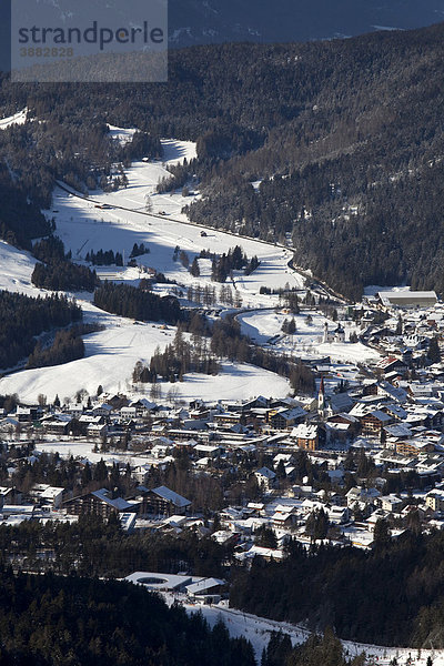 Ausblick von Rosshütte  1760m  auf Seefeld  Tirol  Österreich  Europa