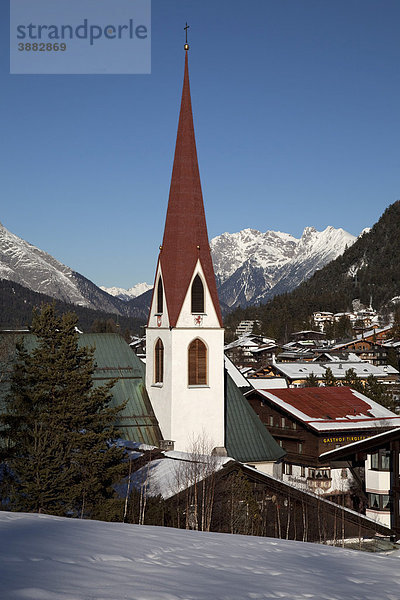 St. Oswald Pfarrkirche  Seefeld  Tirol  Österreich  Europa