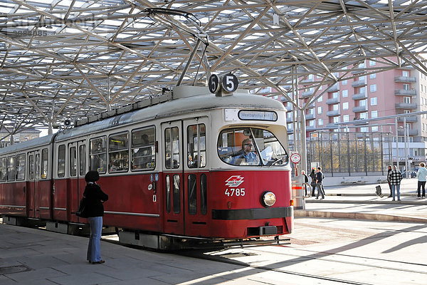 Straßenbahn  Praterstern  Wien  Österreich  Europa