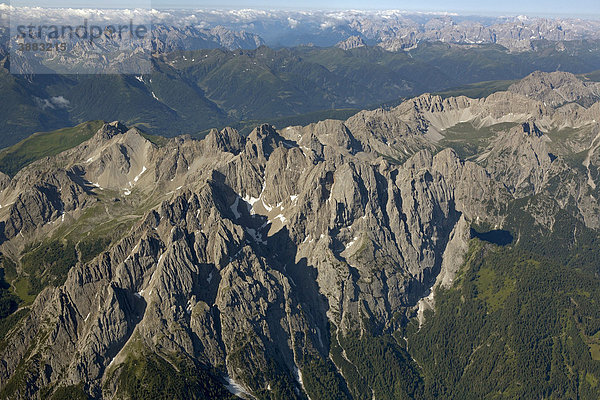 Lienzer Dolomiten  Luftaufnahme  Osttirol  Österreich  Europa