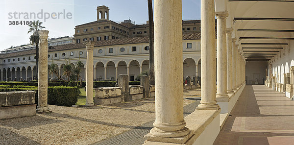 Kreuzgang des ehemaligen Kartäuserklosters  jetzt Thermenmuseum  Museo Nazionale Romano  Rom  Latium  Italien  Europa
