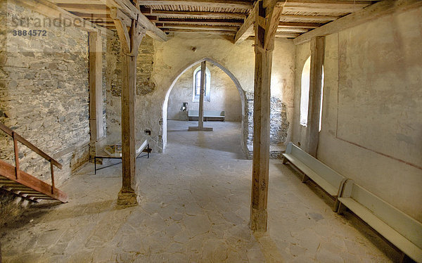 Die Katharinenkapelle unter der Barockkirche von Burg Greifenstein  Hessen  Deutschland  Europa