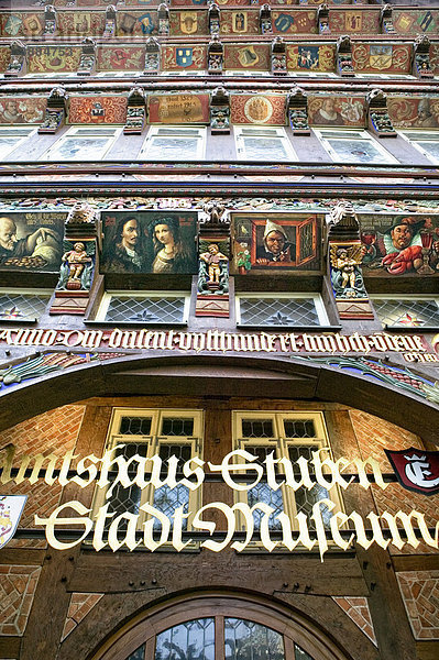 Fassade des Stadtmuseums im Knochenhaueramtshaus  Hildesheim  Niedersachsen  Deutschland  Europa