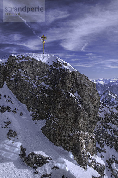 Der Zugspitzgipfel im Winter  Zugspitze  Wettersteingebirge  Bayern  Deutschland  Europa