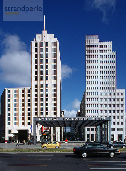 Beisheim Center und Ritz Carlton Hotel  U-Bahn Eingang  Potsdamer Platz  Berlin  Deutschland  Europa