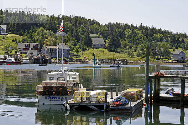 Hafen  Hummer  Boote  Frenchboro  Long Island  Küste von Maine  New England  USA