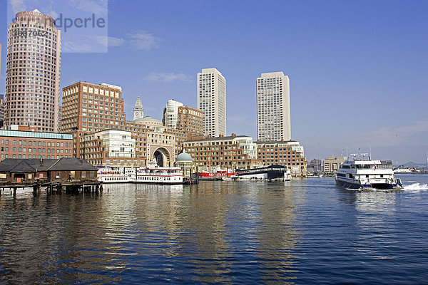 Rowes Wharf  am Wasser  Boston  Massachusetts  New England  USA