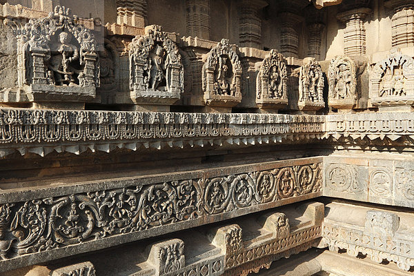 Reliefs an Außenwand von Chennakesava Tempel  Keshava-Tempel  Hoysala-Stil  Belur  Karnataka  Südindien  Indien  Südasien  Asien