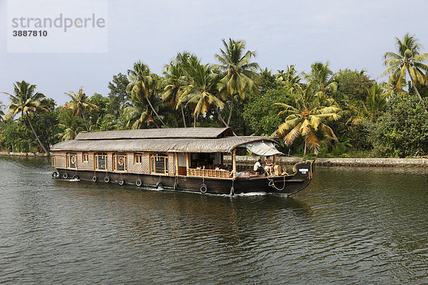 Hausboot auf Pamba River  Backwaters bei Alleppey  Alappuzha  Kerala  Südindien  Indien  Südasien  Asien