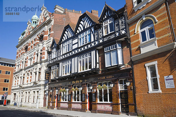 The Old Vic Pub und Batason Hall  St Pauls Road  Portsmouth  Hampshire  England  Vereinigtes Königreich  Europa