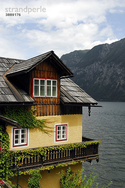 Haus am Hallstätter See  Hallstatt  UNESCO-Welterbe  Salzkammergut  Alpen  Oberösterreich  Österreich  Europa