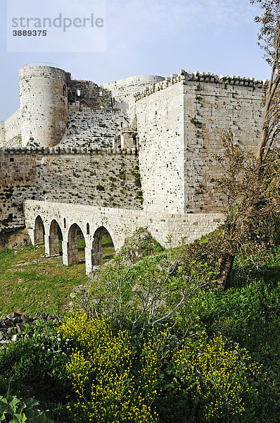 Befestigungen und Mauern der Burg und Festung Krak des Chevaliers  Qala'at al-Husn  UNESCO Weltkulturerbe  erbaut durch Kreuzritter  Kreuzfahrer  in Syrien  Naher Osten  Asien