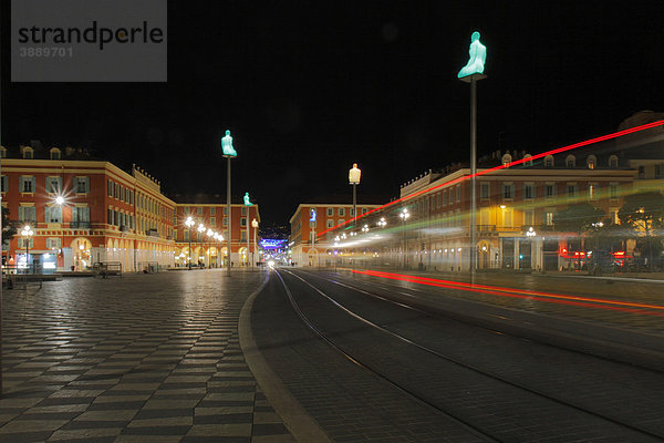 Place MassÈna  Straßenbahn  Nizza  DÈpartement Alpes Maritimes  RÈgion Provence Alpes CÙte d'Azur  Mittelmeer  Frankreich  Europa