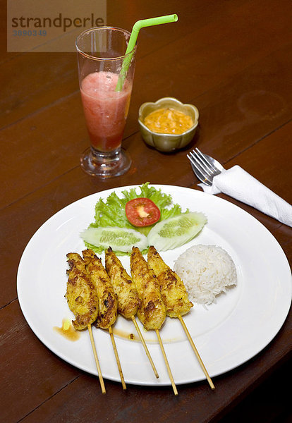 Hähnchen Spieße mit Reis  Chicken Satay  thailändische Spezialität