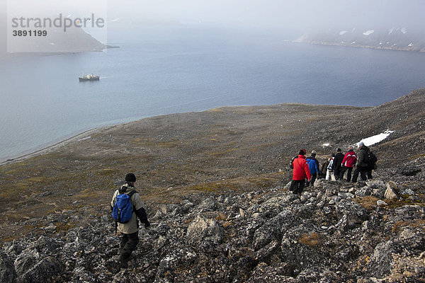 Fjord  Wanderer  Svalbard  Spitzbergen  Norwegen