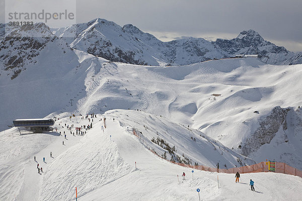 Skigebiet am Fellhorn  Winter  Schnee  Oberstdorf  Allgäuer Alpen  Allgäu  Bayern  Deutschland  Europa
