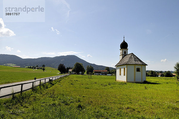 Kapelle in Hundham  Oberbayern  Deutschland  Europa