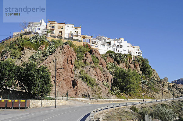 Straße  Häuser  steil  Berg  Bergdorf  Finestrat  Costa Blanca  Provinz Alicante  Spanien  Europa