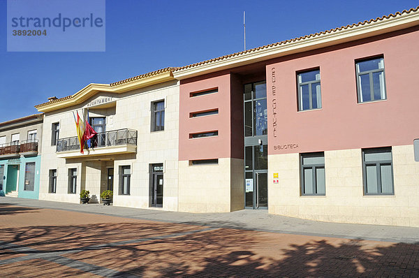 Rathaus  Polizeistation  Kulturzentrum  Bilbliothek  Beniarbeig  Dorf  Marina Alta Region  Costa Blanca  Provinz Alicante  Spanien  Europa
