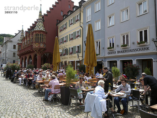 Restaurants am Münsterplatz  Kaufhaus hinten  Freiburg im Breisgau  Baden-Württemberg  Deutschland  Europa