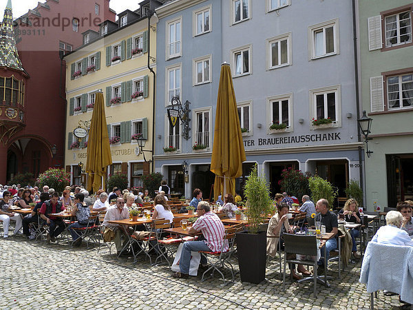 Restaurants am Münsterplatz  Kaufhaus hinten  Freiburg im Breisgau  Baden-Württemberg  Deutschland  Europa