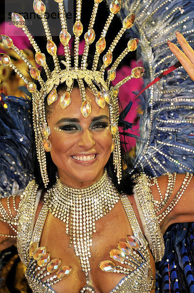 Sambaschule Uniao da Ilha  Tänzerin  Carnaval 2010  Sambodromo  Rio de Janeiro  Brasilien  Südamerika
