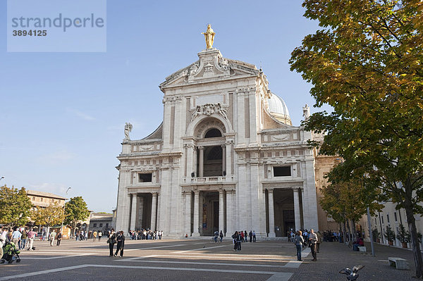 Santa Maria degli Angeli Kirche  bei Assisi  Umbrien  Italien  Europa