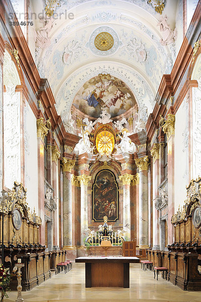 Inneres der Stiftskirche mit Fresken von Paul Troger  Benediktinerabtei Stift Altenburg  Altenburg  Waldviertel  Niederösterreich  Österreich  Europa