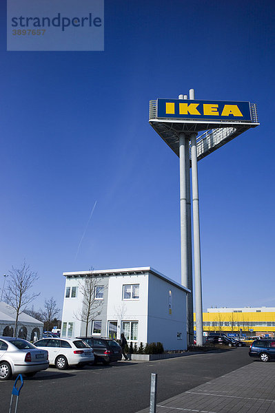 IKEA Fertighaus-Konzept Boklok  BoKlok  wörtlich Wohn klug  Discount-Fertighauspräsentation auf dem Ikea Gelände in Hofheim-Wallau  Hessen  Deutschland  Europa