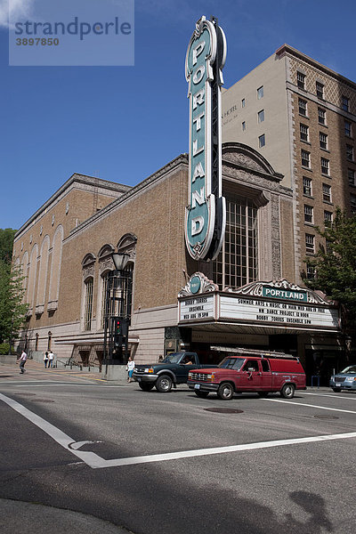 Portland Theater in der SW Main Street  Portland  Oregon  USA
